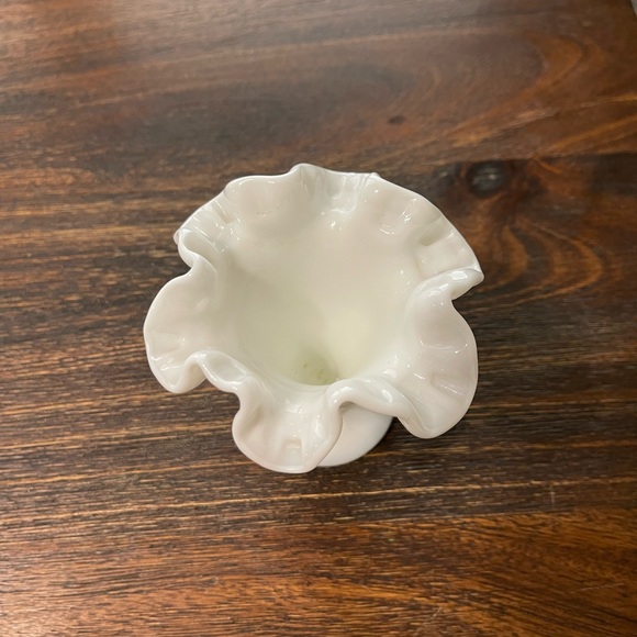 Fenton Hobnail Vintage Milk Glass Ruffle 4 inch Vase - Picture 2 of 4